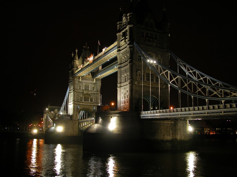 Tower_Bridge_London_